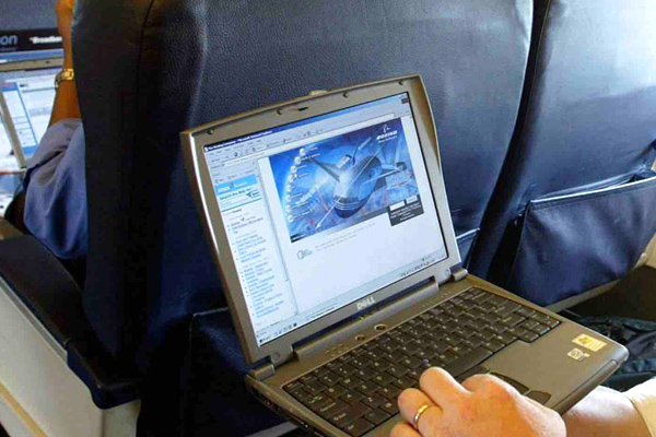 خدمة المتعاملين المتميزة (سبع نجوم) توافقاً مع الجيل الرابع